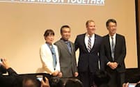 東京大学で講演の後に記念撮影に応じるブライデンスタインNASA長官（右から2人目）