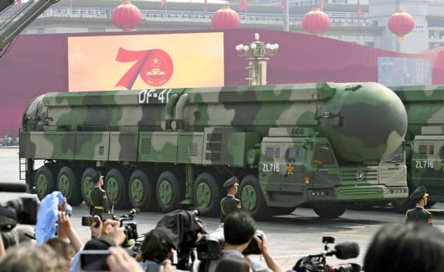 米本土を攻撃可能な多弾頭式大陸間弾道ミサイル「東風(DF)41」(共同) 米本土を攻撃可能な多弾頭式大陸間弾道ミサイル「東風(DF)41」(共同)