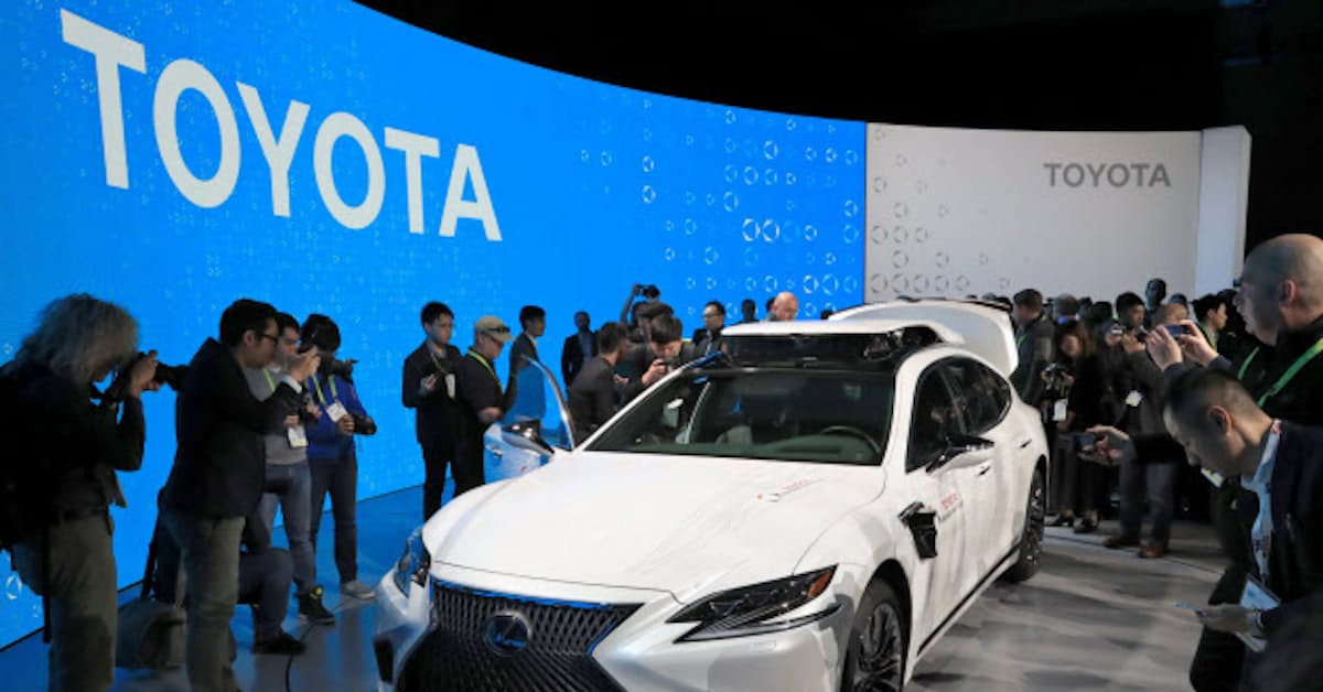 車大手 中途採用広がる トヨタは総合職の年5割に 日本経済新聞