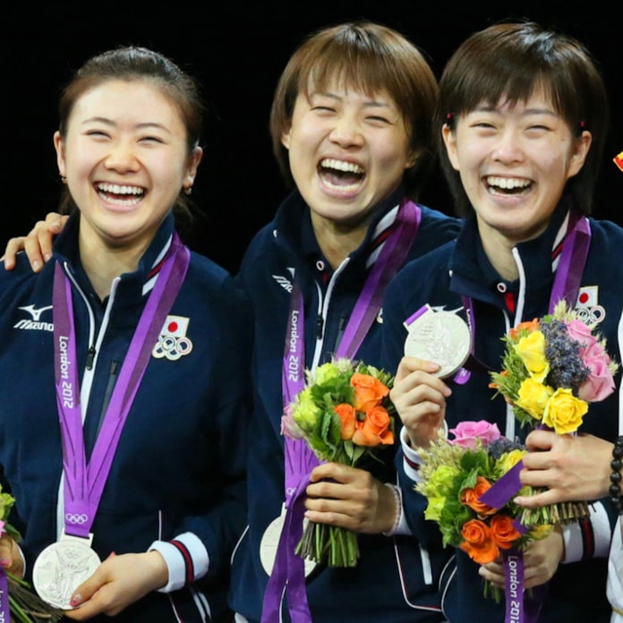 卓球 三姉妹 悲願の初メダル 12年ロンドン五輪 日本経済新聞 卓球 三姉妹 悲願の初メダル 12年ロンドン五輪 日本経済新聞