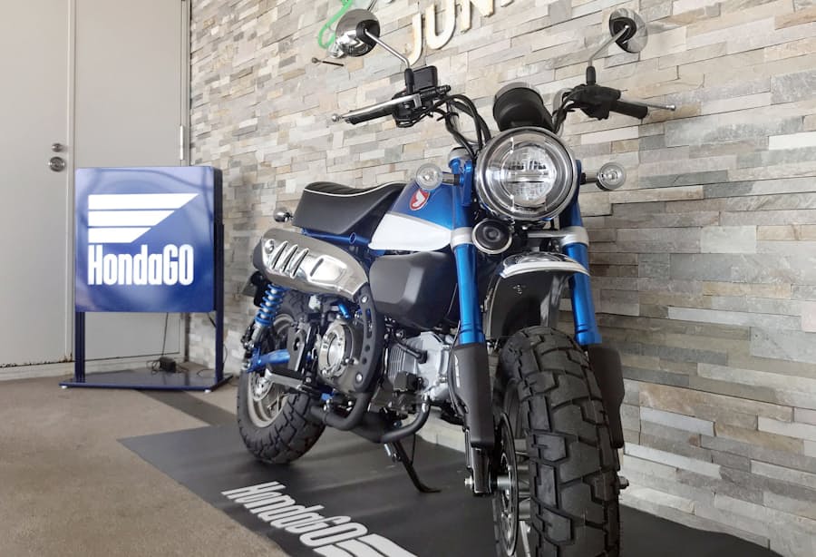 ホンダ 二輪に乗ってみて バイク離れに無料レンタル 日本経済新聞