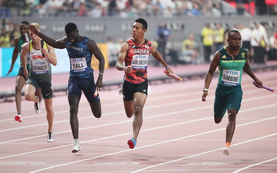 男子400リレー 日本が全体3位で決勝へ 世界陸上 日本経済新聞