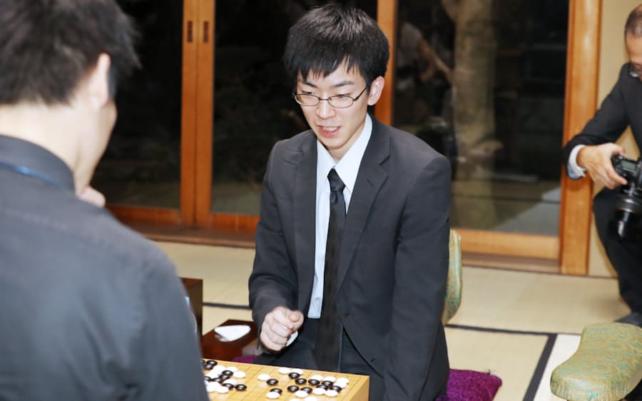 19歳 芝野が名人に 囲碁界初 10代で七大タイトル 日本経済新聞