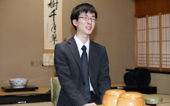 七冠制覇の井山と重なる軌跡 囲碁の19歳 芝野新名人 日本経済新聞