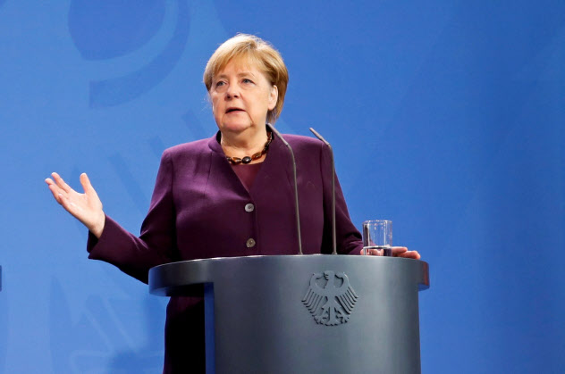 メルケル独首相はこれまで「合意なき離脱」は回避する方向で行動してきた(ロイター) メルケル独首相はこれまで「合意なき離脱」は回避する方向で行動してきた(ロイター)