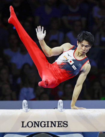 世界体操 あん馬で萱5位 男子個人種目別 日本経済新聞