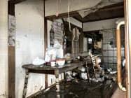 被災した家は泥に埋もれていた(14日、水戸市) 被災した家は泥に埋もれていた(14日、水戸市)