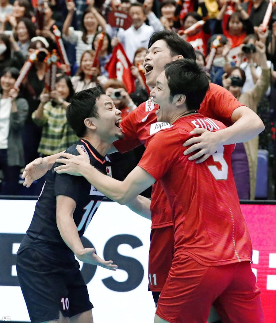 日本は初の8勝 バレー男子w杯 カナダに競り勝つ 日本経済新聞