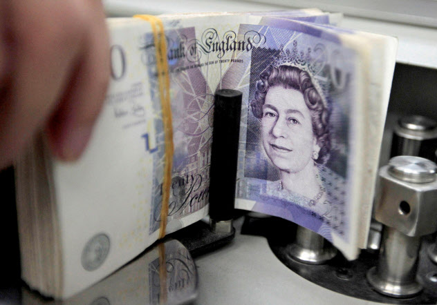 英ポンドは対ドルで5カ月ぶり高値水準に=ロイター 英ポンドは対ドルで5カ月ぶり高値水準に=ロイター