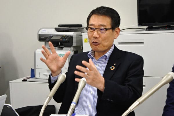 ガイドラインの策定について話すセブン―イレブン・ジャパンの永松文彦社長