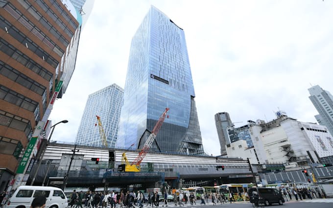 渋谷駅直結の大型複合ビル 内部を公開 11月開業 日本経済新聞