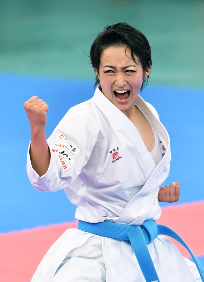 空手の女子形 清水が決勝進出 プレミアリーグ 日本経済新聞 空手の女子形 清水が決勝進出 プレミアリーグ 日本経済新聞