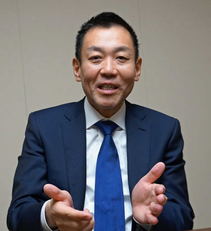 よそ者 がつくる先駆者コマツのiot 日本経済新聞