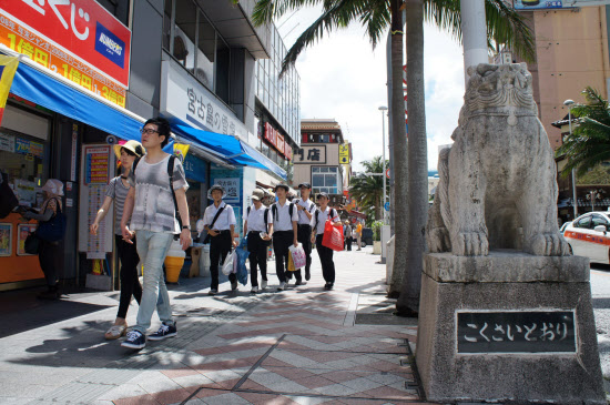 沖縄の9月観光客 韓国は79 減 全体では微増 日本経済新聞