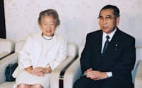 小渕首相は「緒方外相」構想を検討した（1998年9月、首相官邸）