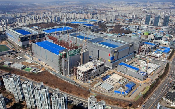 サムスンはソウル郊外で半導体工場の拡張を進めている=同社提供
