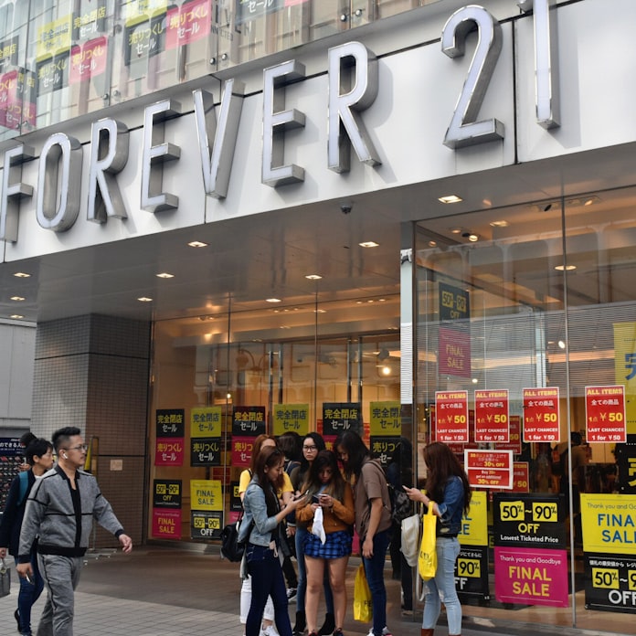 フォーエバー21 日本市場から完全撤退 31日に全店営業終了 日本経済新聞 フォーエバー21 日本市場から完全撤退 31日に全店営業終了 日本経済新聞
