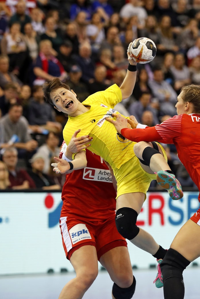 ハンド角南唯 中軸の自覚 本場欧州で武者修行 日本経済新聞 ハンド角南唯 中軸の自覚 本場欧州で武者修行 日本経済新聞