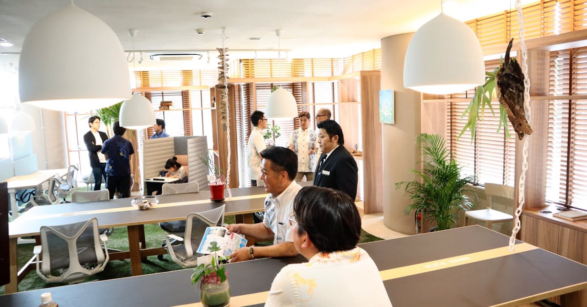 沖縄 名護市のホテルに共用オフィス 観光客ら無料で 日本経済新聞