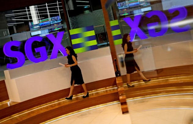 SGXではコモディティなどのデリバティブが収益のけん引役に=ロイター SGXではコモディティなどのデリバティブが収益のけん引役に=ロイター
