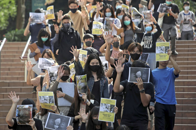香港では6日も抗議活動が行われた=AP 香港では6日も抗議活動が行われた=AP