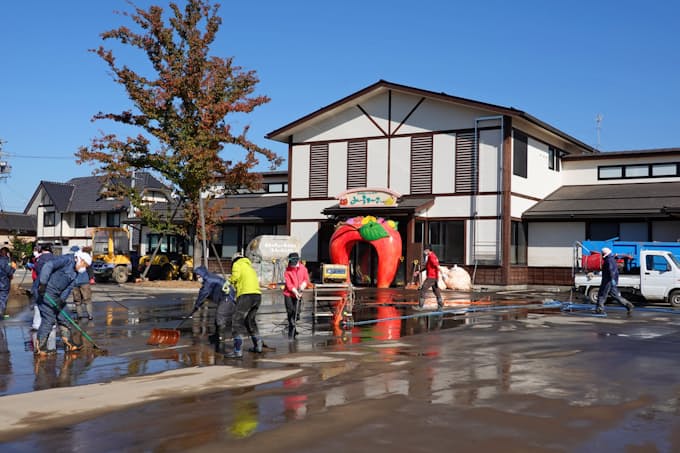 台風で浸水の長野のミールケア 新設備投入 パン増産で復興急ぐ 日本経済新聞