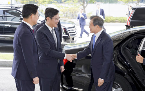 韓国 半導体素材国産化に 死の谷 脱 日本に壁 日本経済新聞 韓国 半導体素材国産化に 死の谷 脱 日本に壁 日本経済新聞