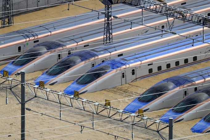 北陸新幹線2編成を新造へ Jr西日本 浸水被害で 日本経済新聞