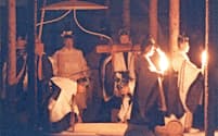 平成の代替わり時の大嘗祭（1990年11月22日、皇居）


