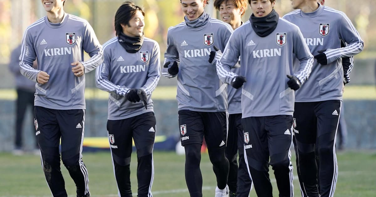 サッカー代表 南野 中島らが合流 W杯予選14日キルギス戦 日本経済新聞 サッカー代表 南野 中島らが合流 W杯予選14日キルギス戦 日本経済新聞
