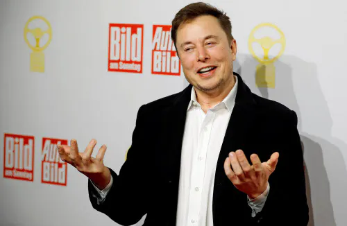テスラのマスクCEO(12日、ベルリン)=ロイター