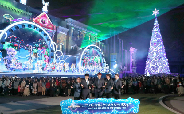 Usj クリスマスイベント 10年ぶり刷新 日本経済新聞