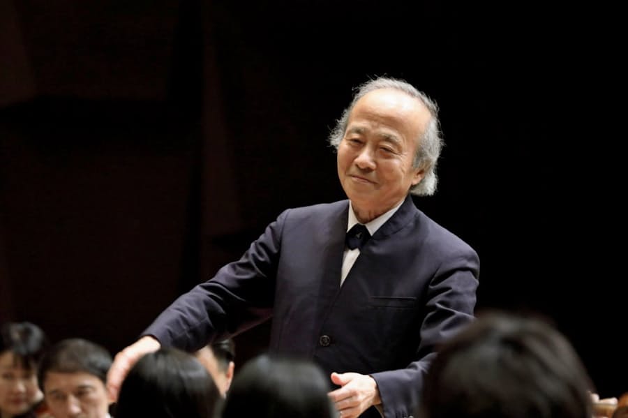 指揮者 尾高忠明 大病から復帰 音楽にさらなる深み 日本経済新聞