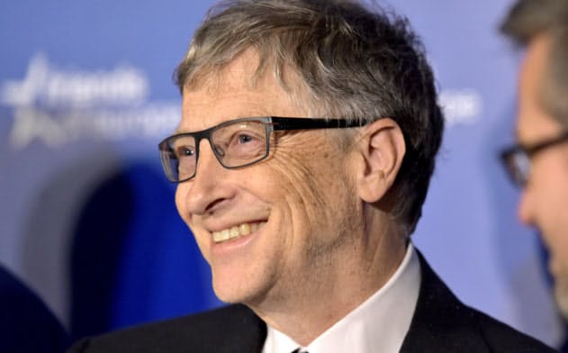 マイクロソフト創業者のビル・ゲイツ氏は富裕税を提唱したエリザベス・ウォーレン上院議員と対話の機会を望んでいる=ロイター マイクロソフト創業者のビル・ゲイツ氏は富裕税を提唱したエリザベス・ウォーレン上院議員と対話の機会を望んでいる=ロイター