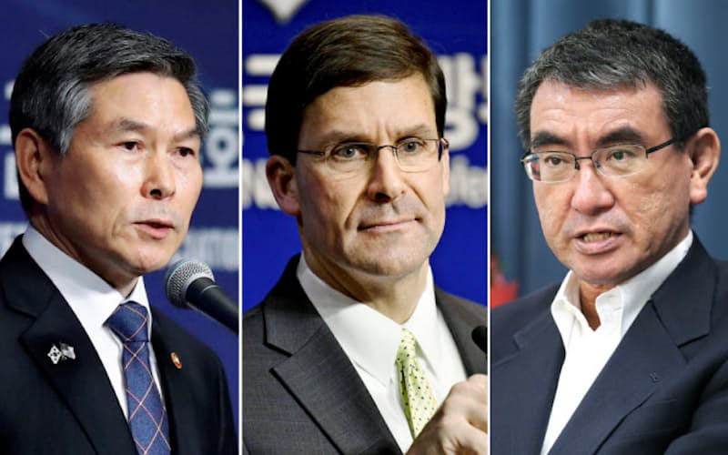(写真左から)韓国の鄭景斗国防相、エスパー米国防長官、河野防衛相=ロイター (写真左から)韓国の鄭景斗国防相、エスパー米国防長官、河野防衛相=ロイター