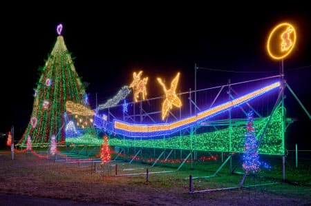 小岩井農場 冬を彩るイルミネーション 8万人集客へ 日本経済新聞