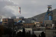 火力発電所などからの二酸化炭素(CO2)排出削減は大きな課題となっている(ポーランド)=ロイター 火力発電所などからの二酸化炭素(CO2)排出削減は大きな課題となっている(ポーランド)=ロイター