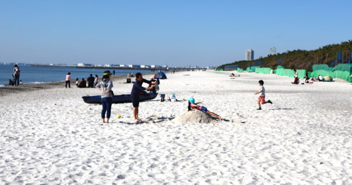 千葉市の稲毛海浜公園 陽光に映える白い砂浜 日本経済新聞 千葉市の稲毛海浜公園 陽光に映える白い砂浜 日本経済新聞