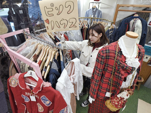 80年代ファッション 個性ふりふり 日経mj 日本経済新聞 80年代ファッション 個性ふりふり 日経mj 日本経済新聞