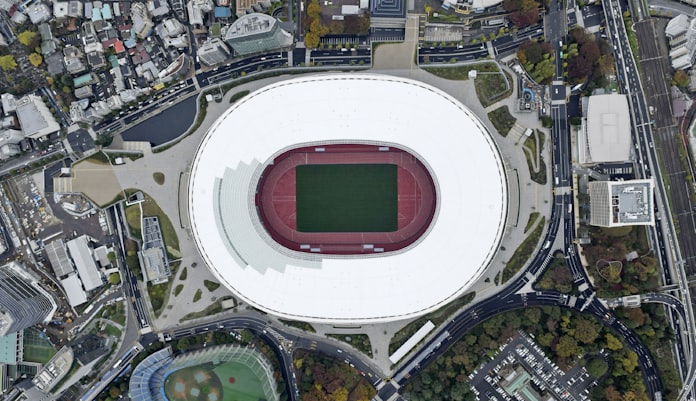 五輪スタジアム完成 整備1500億円 問われる価値 日本経済新聞 五輪スタジアム完成 整備1500億円 問われる価値 日本経済新聞