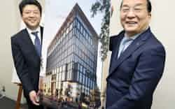 新しいビルのイメージ図を手にする西鉄の倉富社長(右)とイオンの吉田副社長(28日、福岡市) 新しいビルのイメージ図を手にする西鉄の倉富社長(右)とイオンの吉田副社長(28日、福岡市)