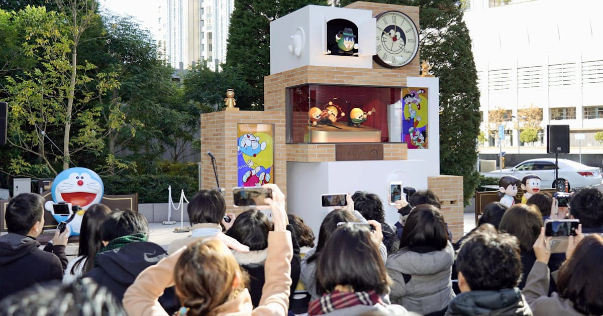 東京 お台場にドラえもん時計 ひみつ道具も登場 日本経済新聞 東京 お台場にドラえもん時計 ひみつ道具も登場 日本経済新聞