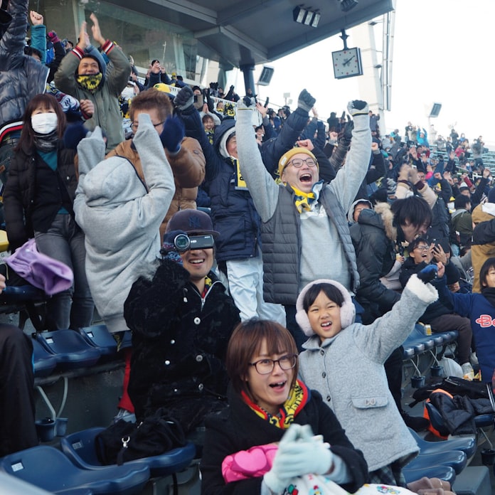 ザスパクサツがj2復帰 群馬県内から期待の声 日本経済新聞 ザスパクサツがj2復帰 群馬県内から期待の声 日本経済新聞