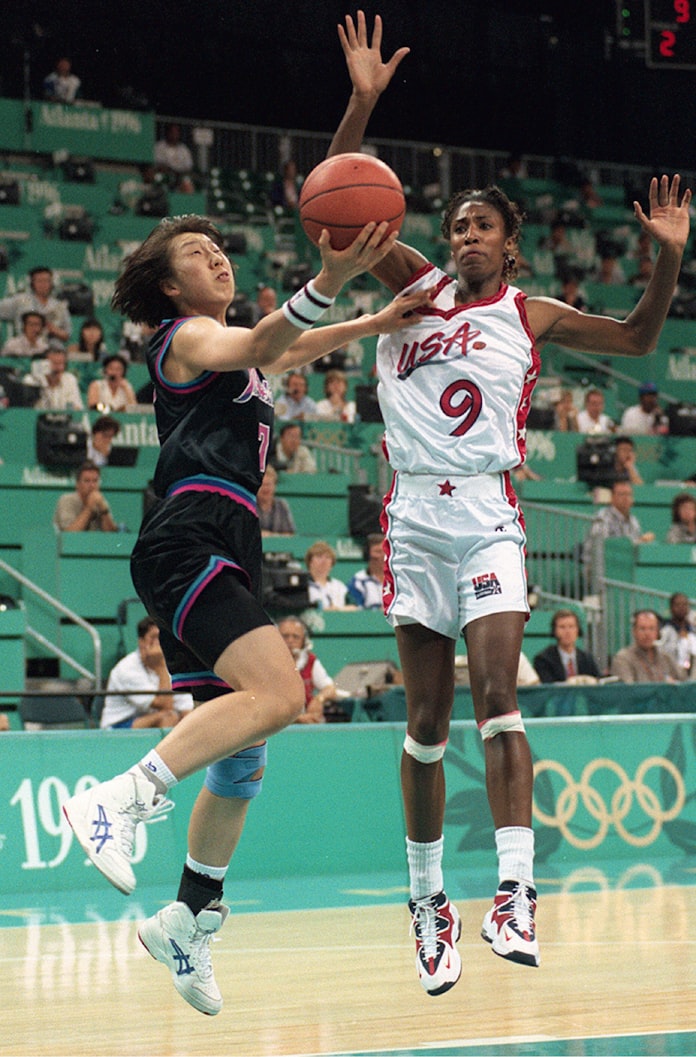 バスケ萩原 最強米国に一刺し 1996年アトランタ五輪 日本経済新聞 バスケ萩原 最強米国に一刺し 1996年アトランタ五輪 日本経済新聞