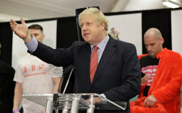 選挙結果はジョンソン英首相個人にとっても大勝利だ=AP 選挙結果はジョンソン英首相個人にとっても大勝利だ=AP