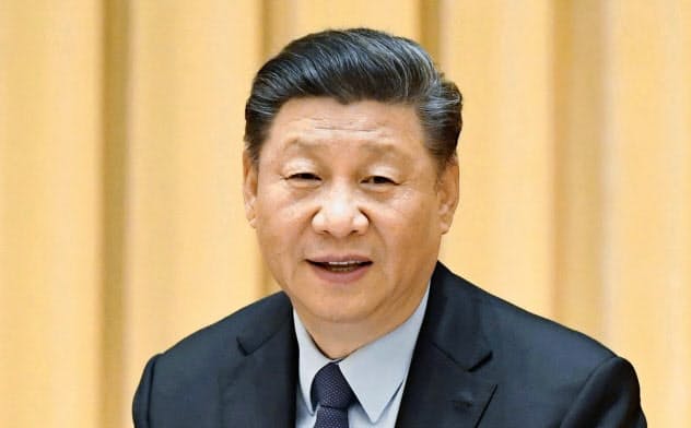 中央経済工作会議で演説する中国の習近平国家主席=北京(新華社=共同) 中央経済工作会議で演説する中国の習近平国家主席=北京(新華社=共同)