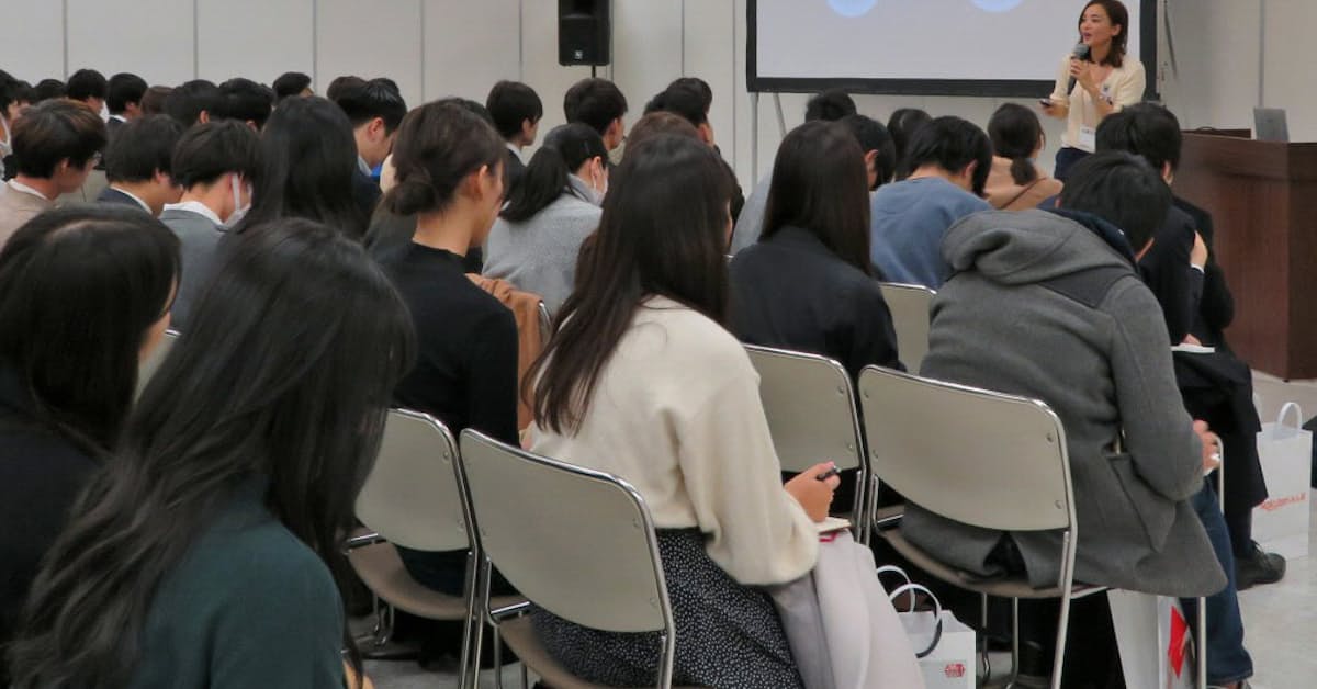 授業に出られない 平日のインターン増 学生困惑 日本経済新聞