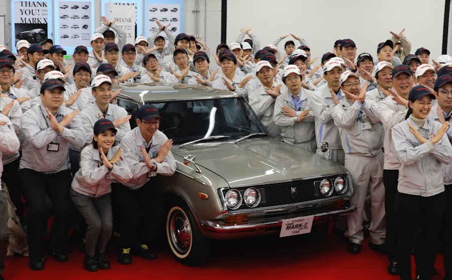 進む国内定番車の世代交代 トヨタマークxが生産終了 日本経済新聞