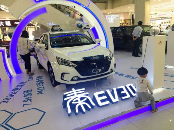 BYDが手掛ける新エネルギー車「秦」シリーズ(図虫提供)