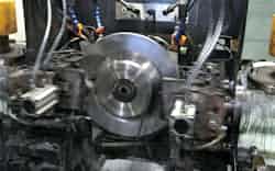 従来より大きなディスクローターを加工できるようにした(海田町の新工場) 従来より大きなディスクローターを加工できるようにした(海田町の新工場)